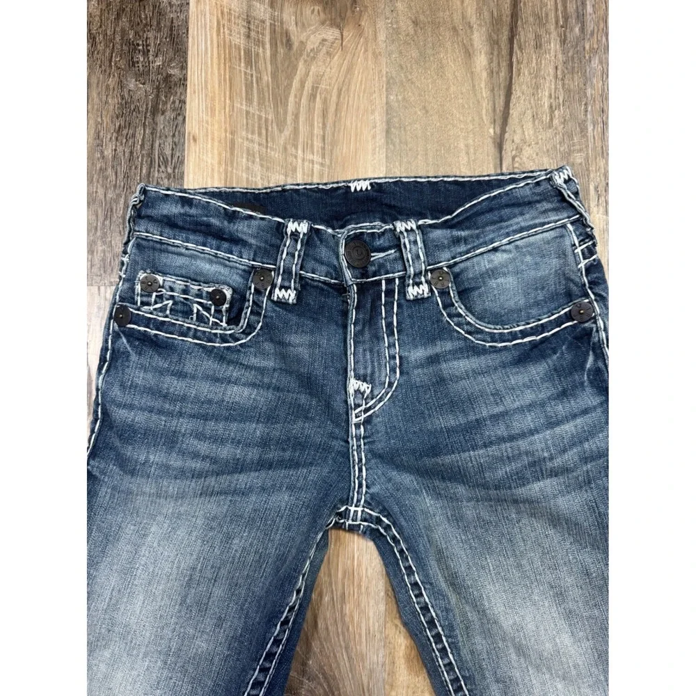 True Religion Jeans Ricky Mens 28x32 Medium Wash Relaxed Straight White T Stitch